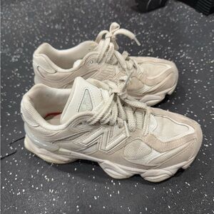 White New Balance Sneaker size 6